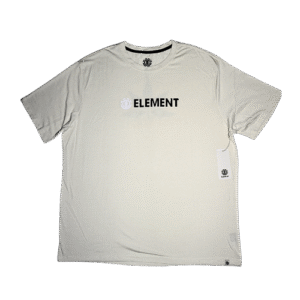 👕 Remera color beige arena de corte estándar para hombre marca Element "The Flex Tee". Pequeño logo del círculo con el árbol y nombre Element en el pecho. Gran logo del árbol con nombre Element en la espalda. Tejido flexible