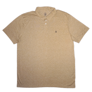 👕 Polo marrón jaspeado de corte estándar para hombre marca Volcom "Wrecker MT". Confeccionado en algodón 100%. Cuello tipo polo con tres botones y logo de Volcom (la piedra) bordado en el lado izquierdo del pecho