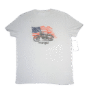 👕 Remera gris claro de manga corta para hombre marca Wrangler. Estampa de motocicleta clásica sobre bandera de Estados Unidos. Logo de Wrangler en la parte inferior