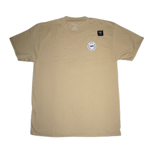 👕 Remera color arena de manga corta para hombre marca RVCA. Logo circular "BALANCE OF OPPOSITES" estampado en pecho y espalda