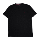 👕 Remera de manga corta para hombre marca Tommy Hilfiger color negra lisa. Confeccionada en algodón 100%. Cuello redondo y logo de la marca bordado en el lado izquierdo del pecho. Corte regular