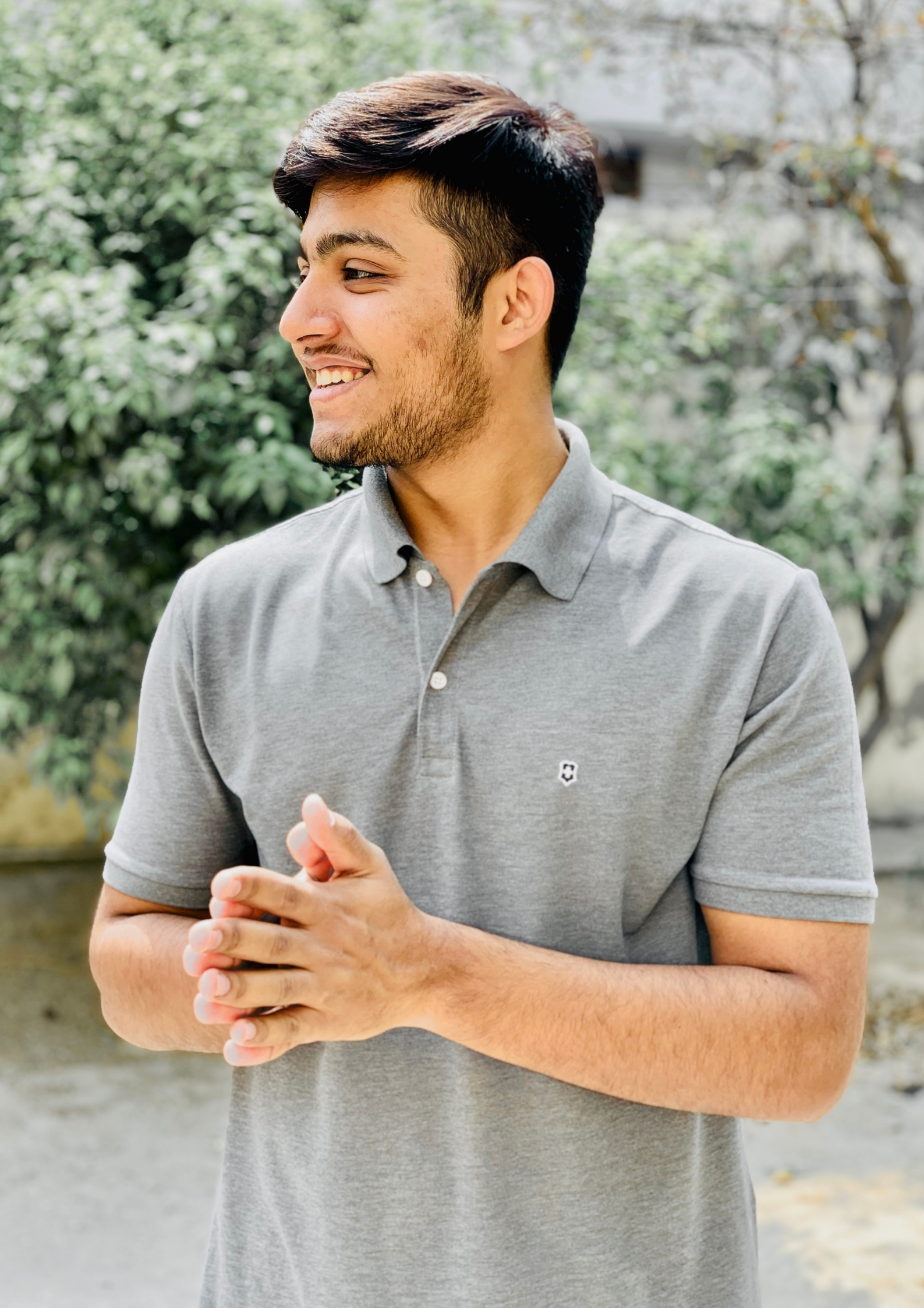 Polos